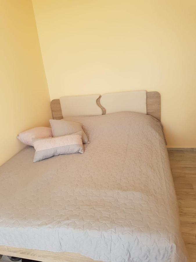 Apartment Perea Lala Peraía Esterno foto