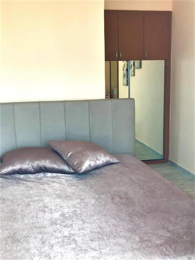 Apartment Perea Lala Peraía Esterno foto